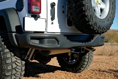JEEP WRANGLER JK 2007-2017 IÇIN UYUMLU 10. YIL ARKA TAMPON